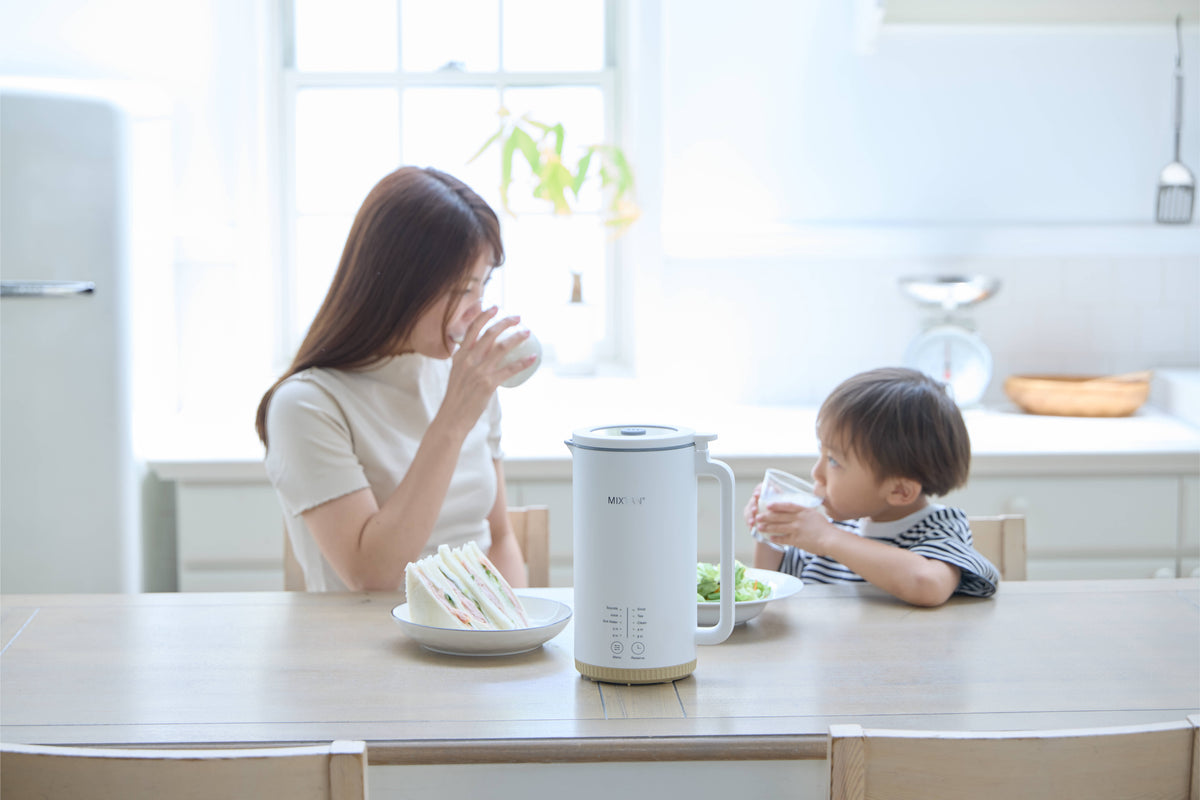 親子で豆乳を楽しむ朝食の時間